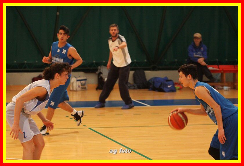 170407 basketU16 118_tn.jpg